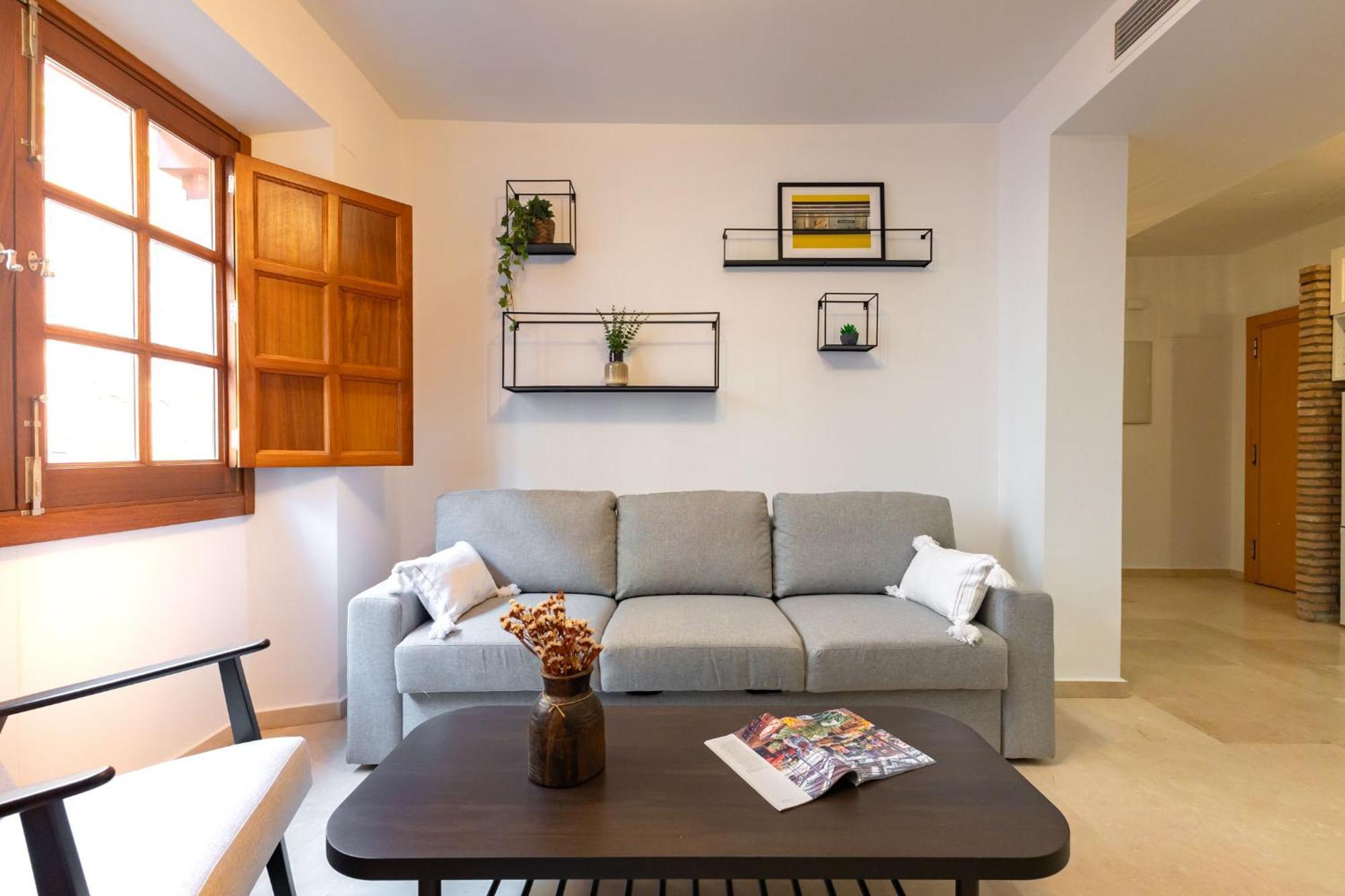 Charming 2 Bedroom Apartment At San Marcos Plaza By Ocityzen Sevilla Bagian luar foto