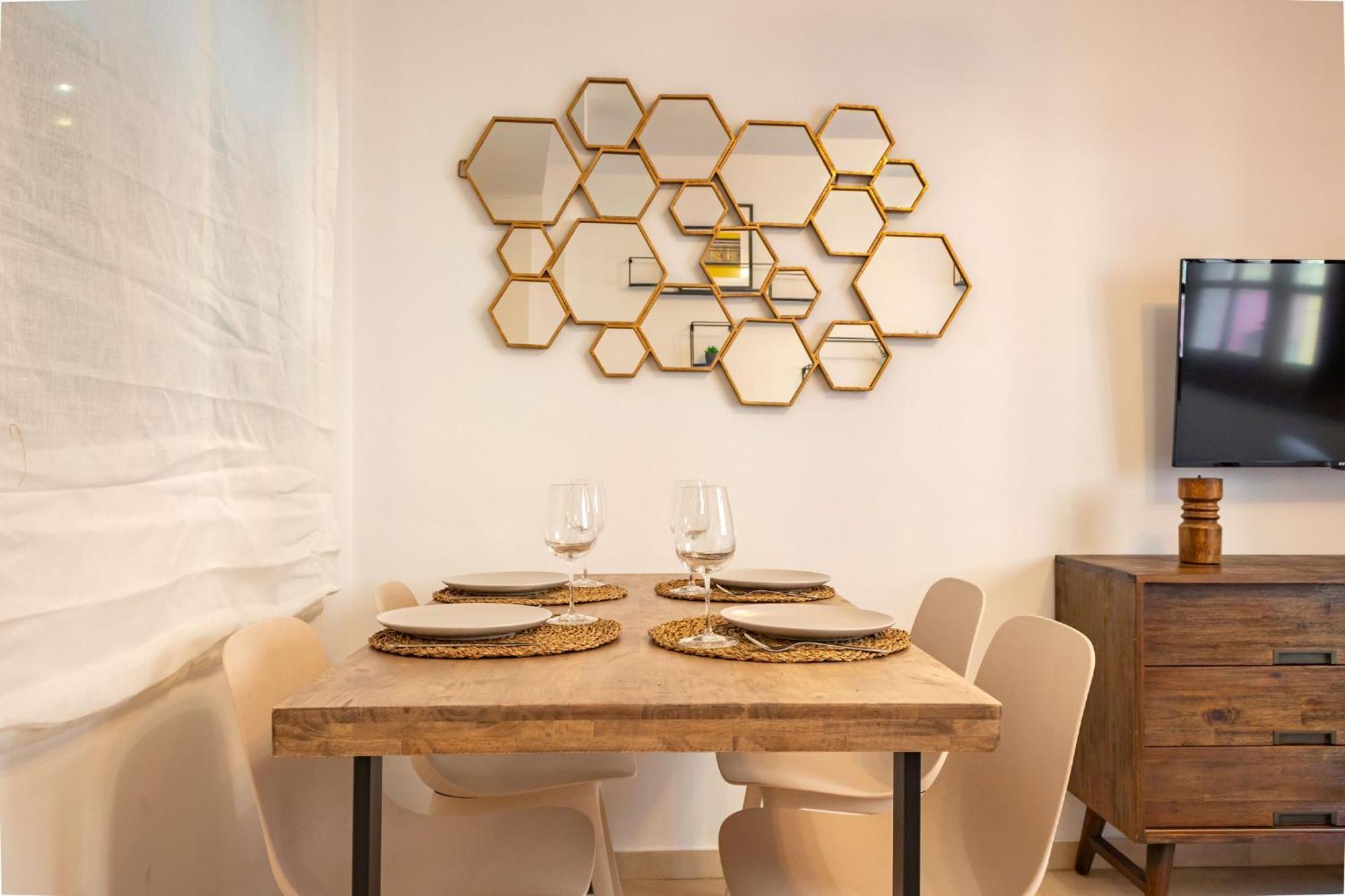Charming 2 Bedroom Apartment At San Marcos Plaza By Ocityzen Sevilla Bagian luar foto