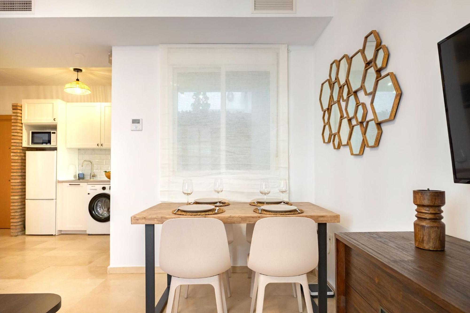 Charming 2 Bedroom Apartment At San Marcos Plaza By Ocityzen Sevilla Bagian luar foto