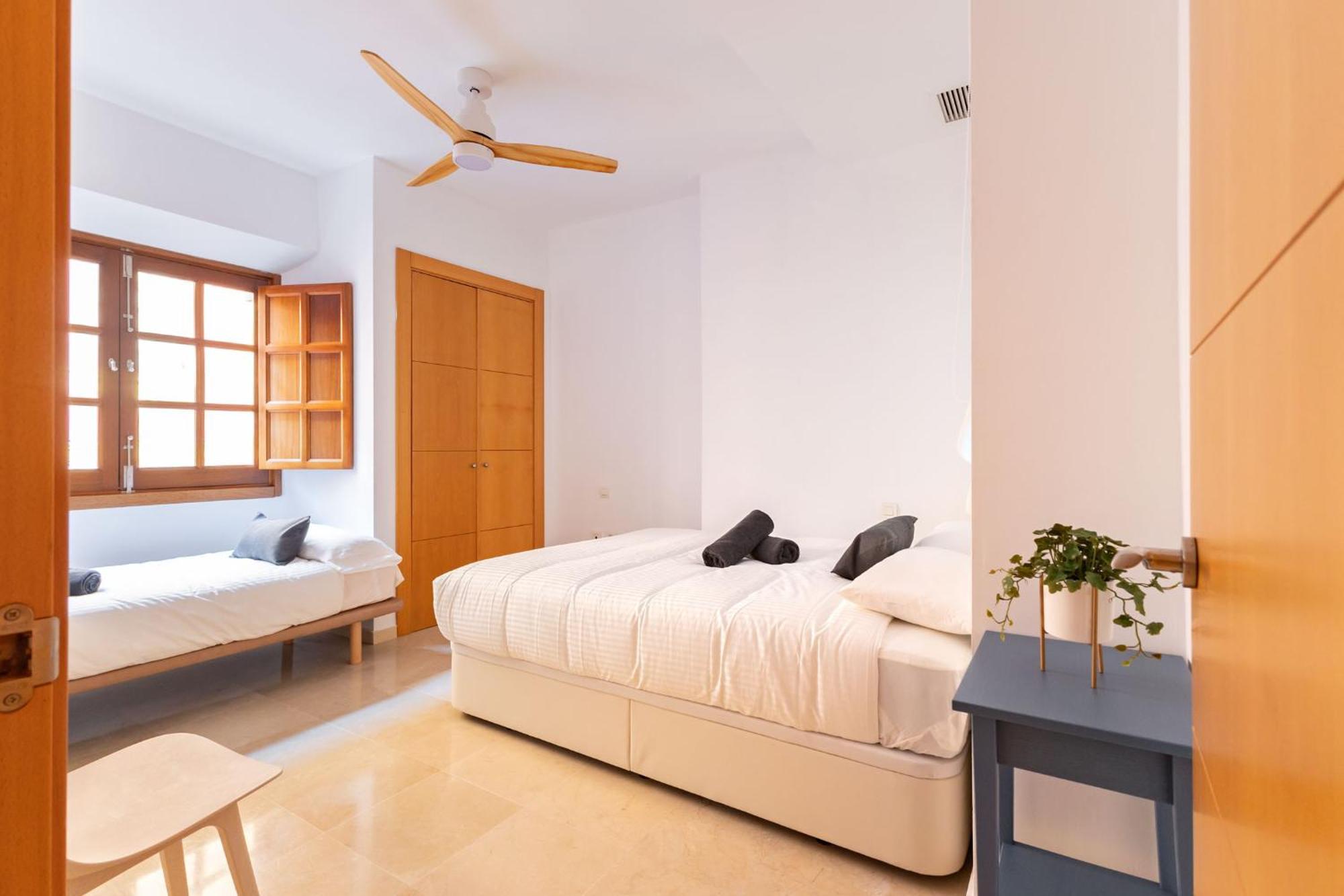 Charming 2 Bedroom Apartment At San Marcos Plaza By Ocityzen Sevilla Bagian luar foto