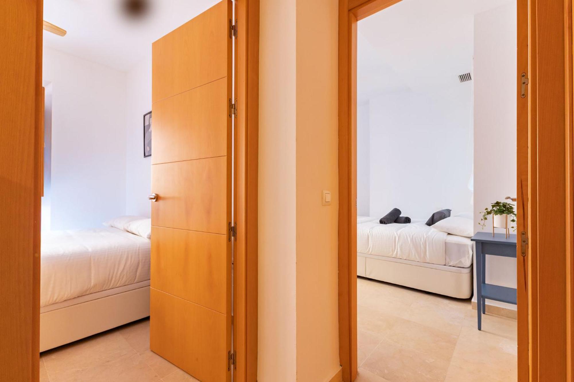 Charming 2 Bedroom Apartment At San Marcos Plaza By Ocityzen Sevilla Bagian luar foto